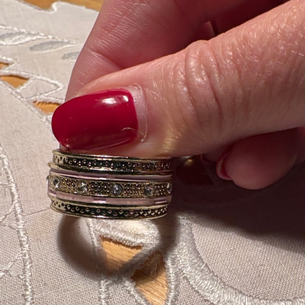 042)One Direction You and I Perfume:
Ring Set (Ring only) - Picture 4 of 5